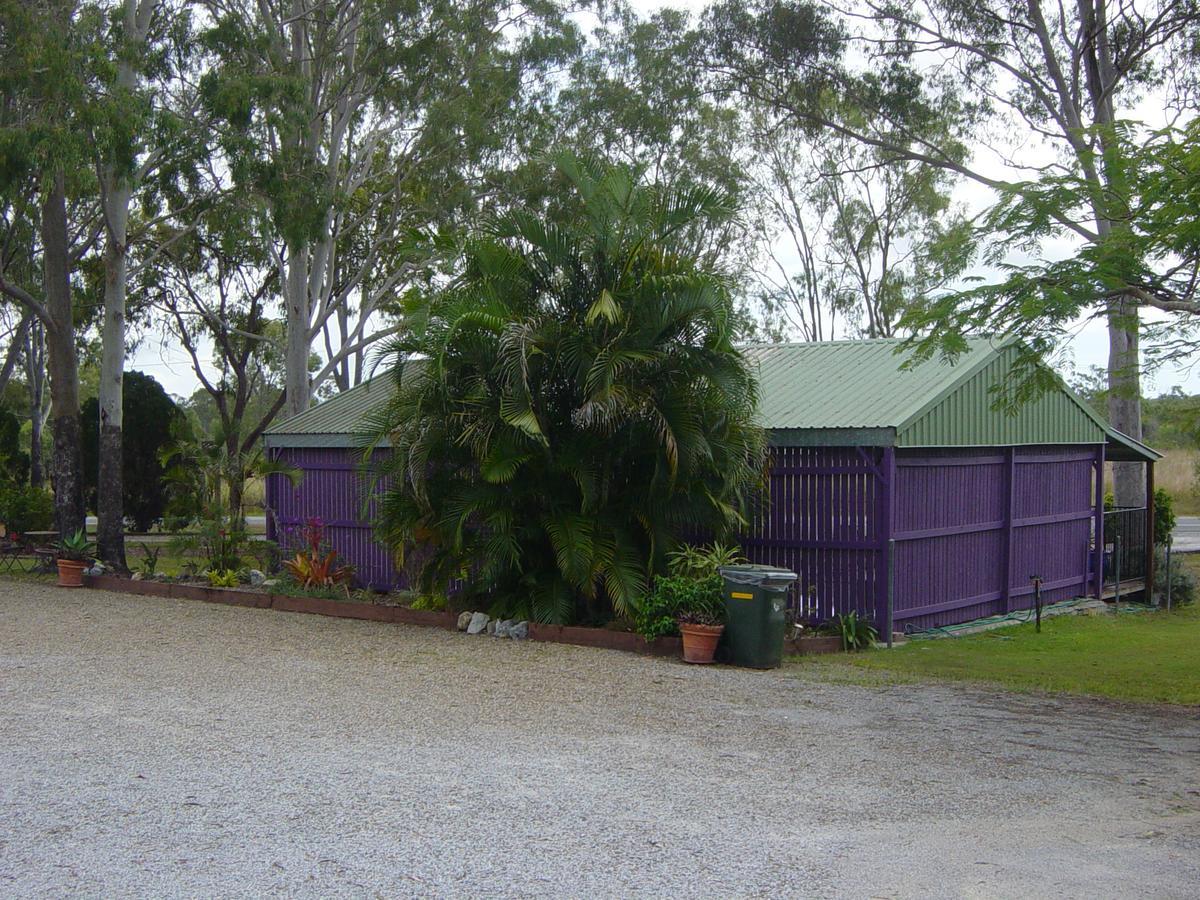 Benaraby Greenacres Motel / Van Park מראה חיצוני תמונה